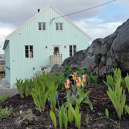 Lysvoldbrygga Bed and Breakfast Henningsvær Eksteriør billede