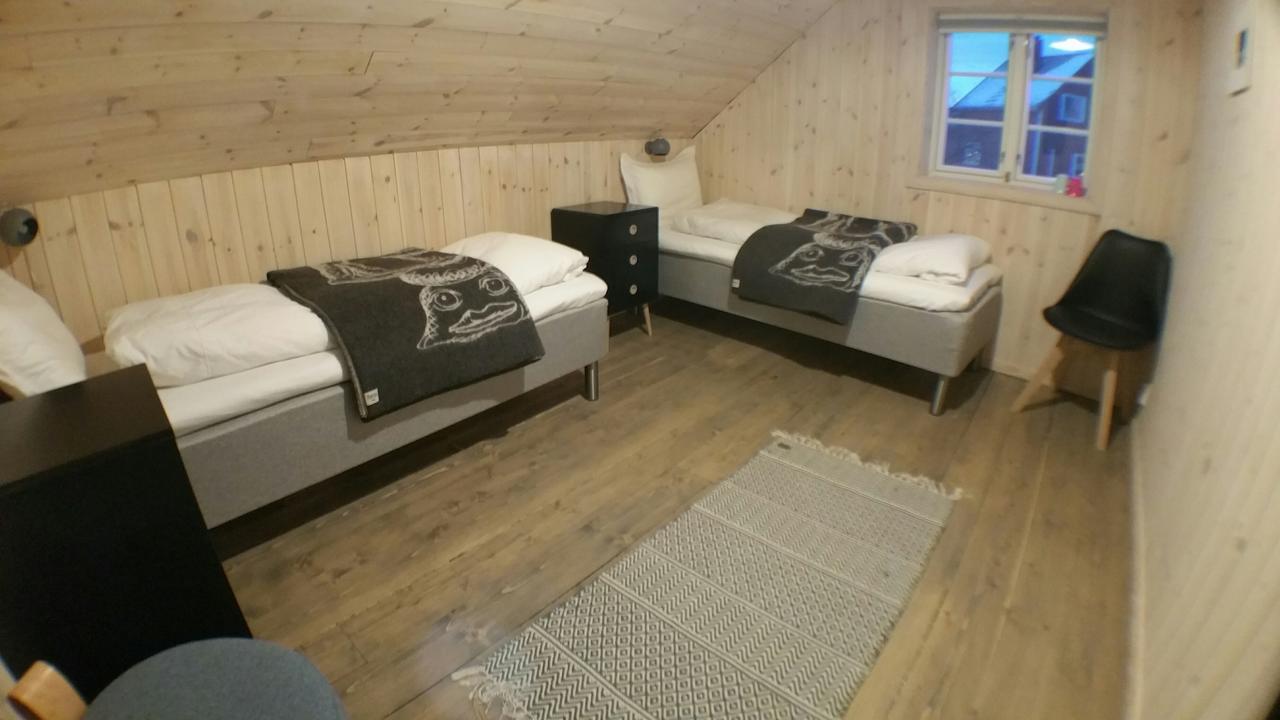 Lysvoldbrygga Bed and Breakfast Henningsvær Eksteriør billede