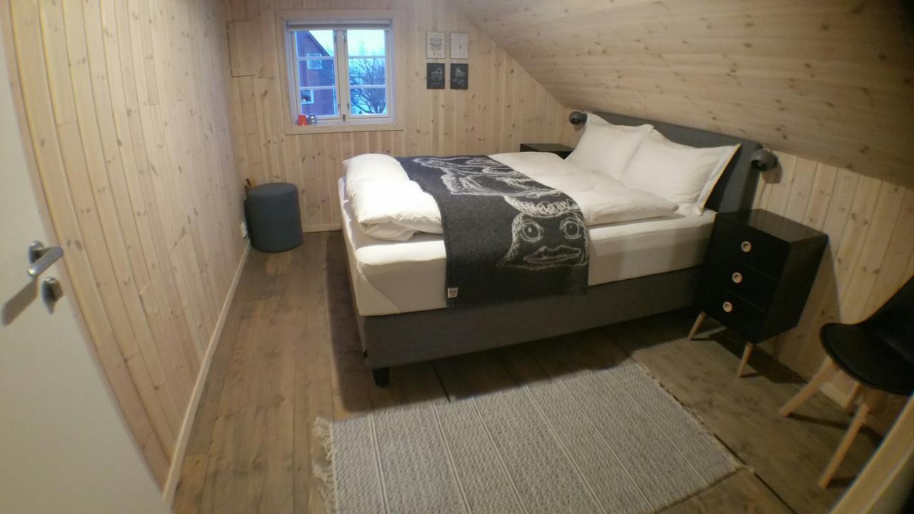 Lysvoldbrygga Bed and Breakfast Henningsvær Eksteriør billede
